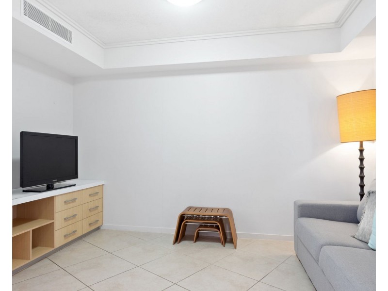 806/14 Aerodrome Road, Maroochydore QLD 4558