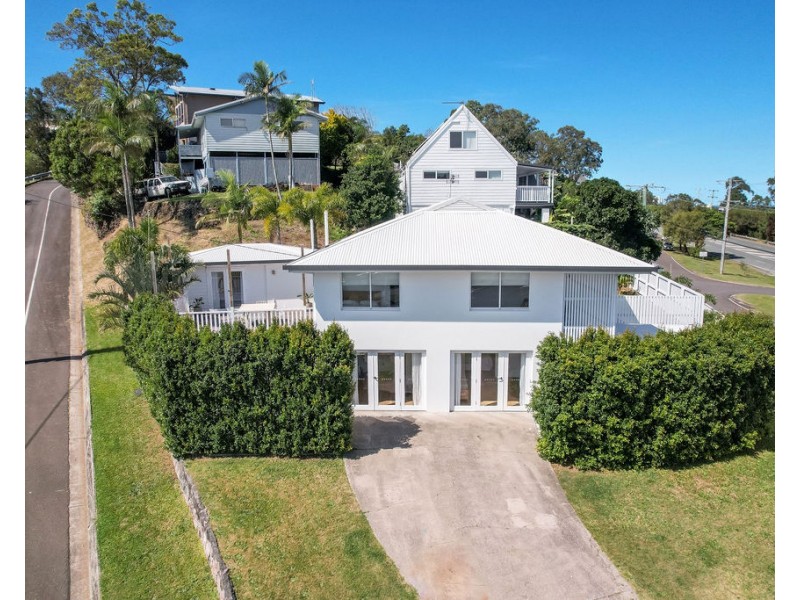 67 Tantula Road West, Alexandra Headland QLD 4572