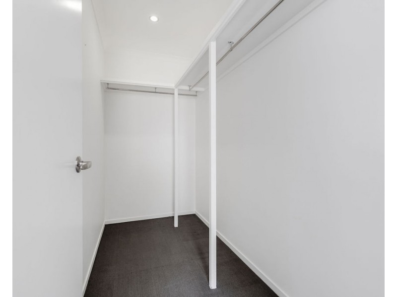 11 Cockatoo Cres, Forest Glen QLD 4556