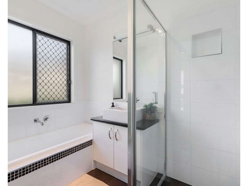 11 Cockatoo Cres, Forest Glen QLD 4556