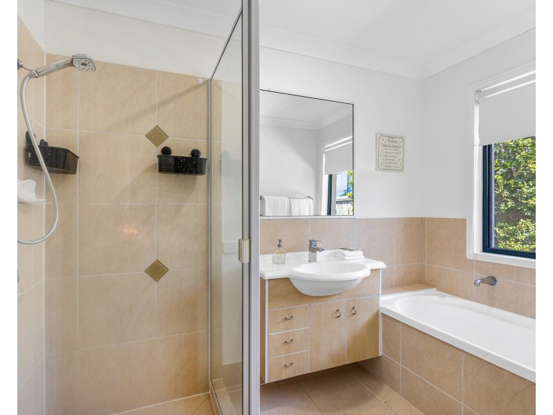 114 Mountain Creek Rd, Buderim QLD 4556