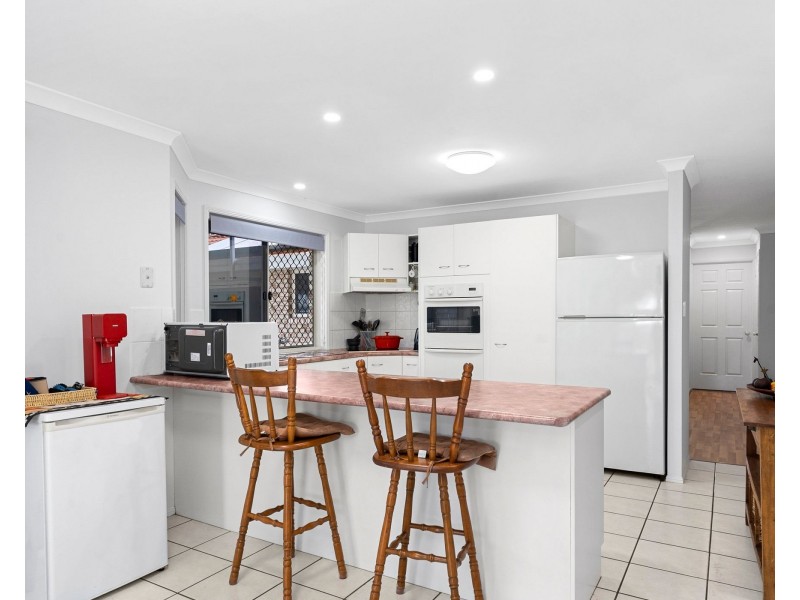 5 Silveroak Court, Mountain Creek QLD 4557