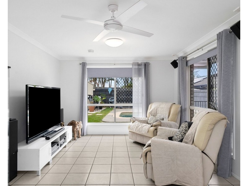 5 Silveroak Court, Mountain Creek QLD 4557