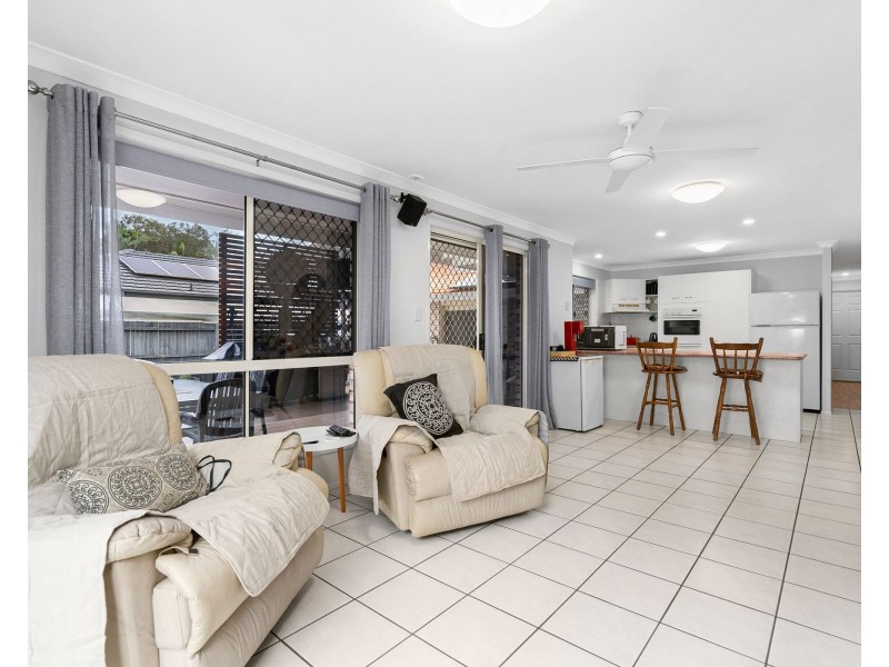 5 Silveroak Court, Mountain Creek QLD 4557