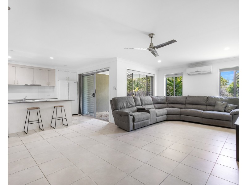 23 Forest Pines Bvd, Forest Glen QLD 4556