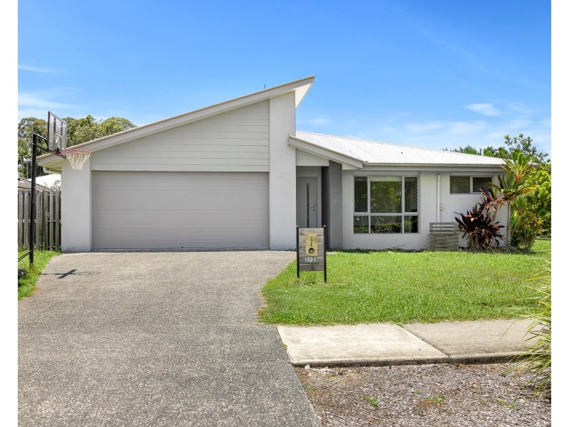 23 Forest Pines Bvd, Forest Glen QLD 4556