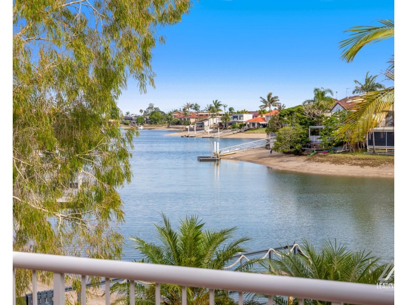 4/12 Carrothool Place, Mooloolaba QLD 4557