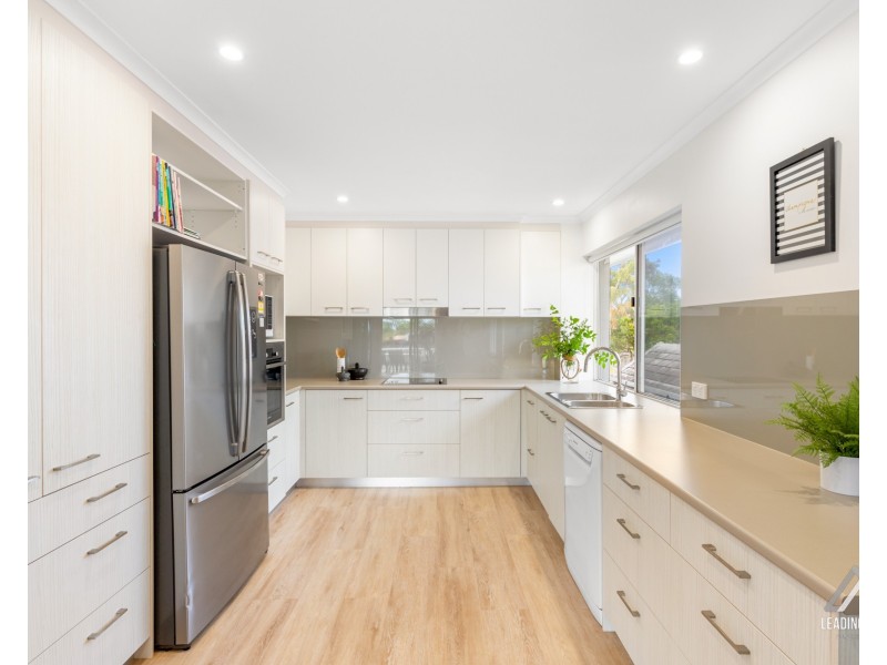 4/12 Carrothool Place, Mooloolaba QLD 4557