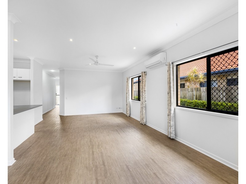 16 Griffin Cres, Caloundra West QLD 4551