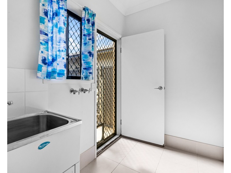 16 Griffin Cres, Caloundra West QLD 4551