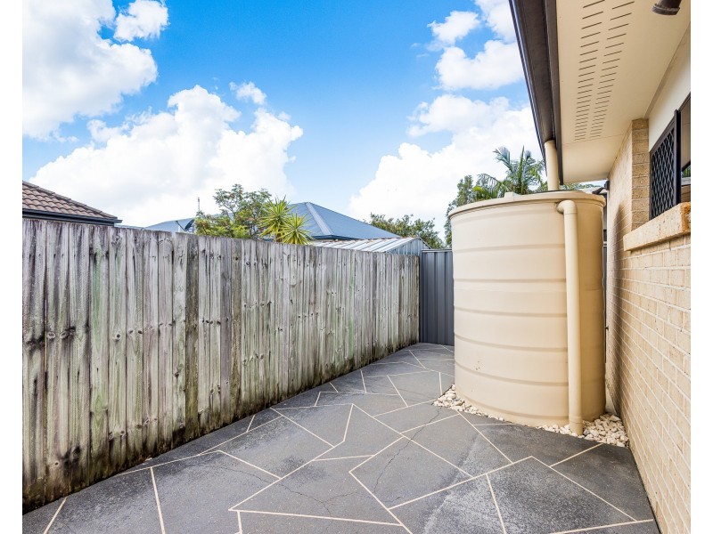 16 Griffin Cres, Caloundra West QLD 4551