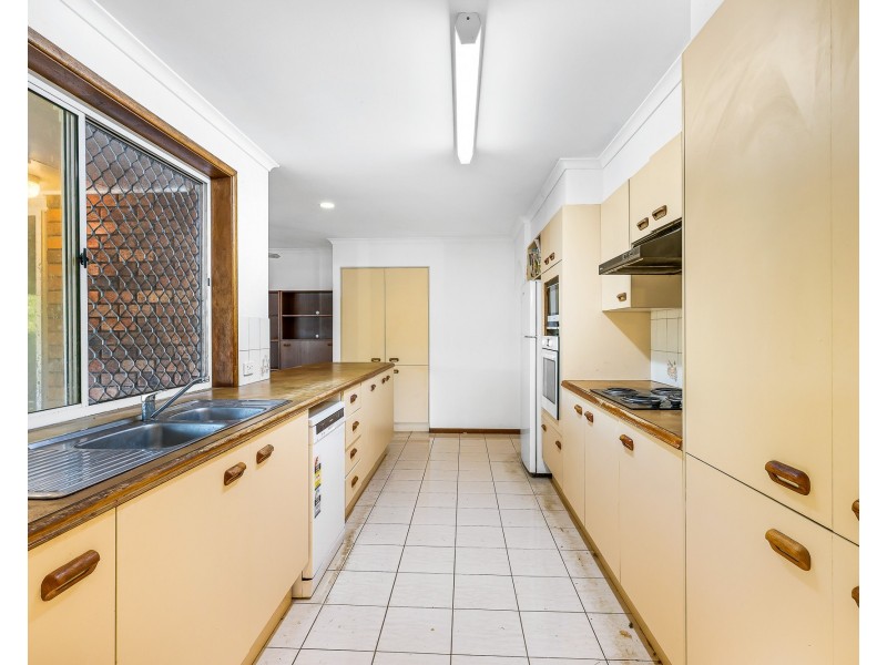 19 Callistra Cres, Buderim QLD 4556