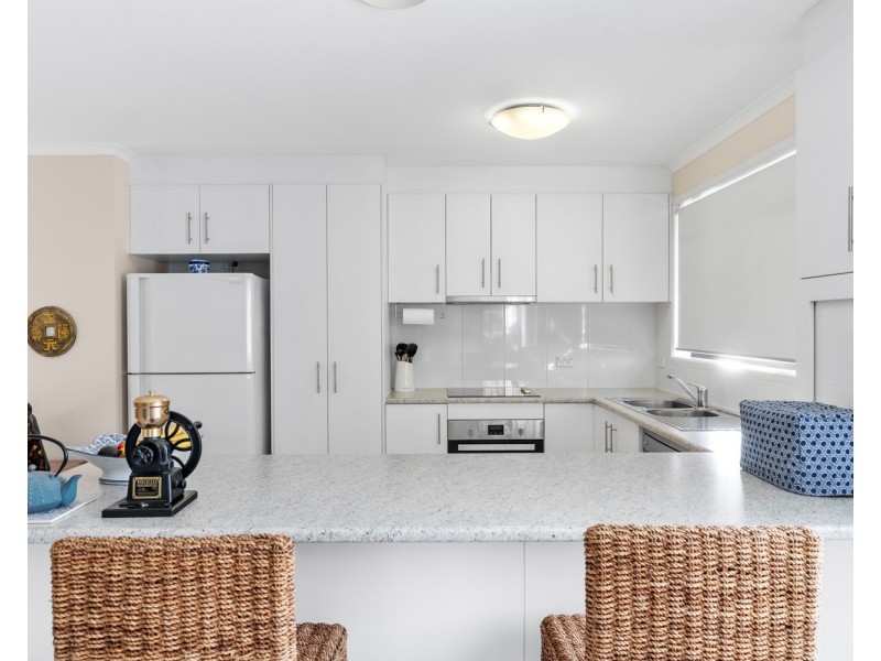 87 Gloucester Rd, Buderim QLD 4556