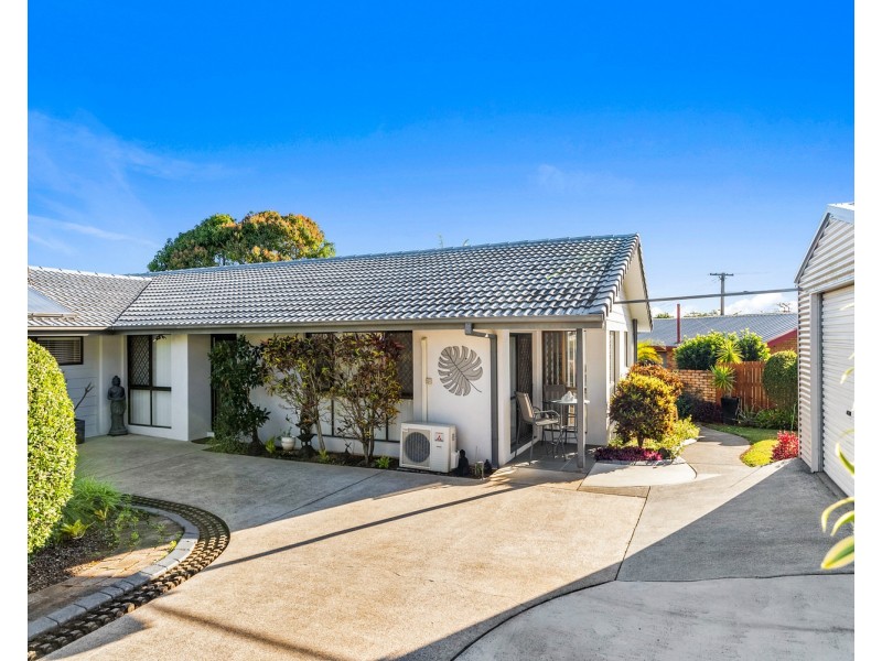 87 Gloucester Rd, Buderim QLD 4556