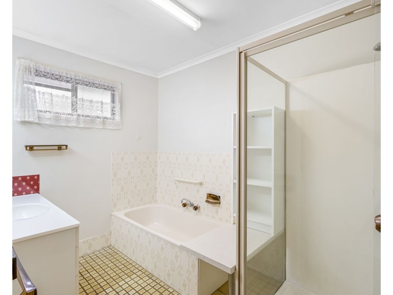 27 Coppabella Crescent, Mooloolaba QLD 4557