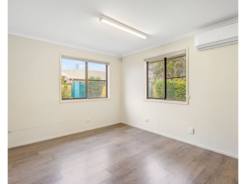 27 Coppabella Crescent, Mooloolaba QLD 4557