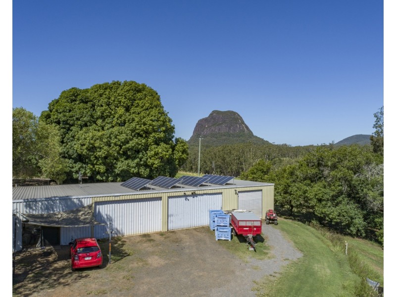 269 Coonowrin Rd, Glass House Mountains QLD 4518