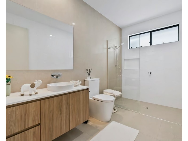 185/2 Retreat Dr, Buderim QLD 4556