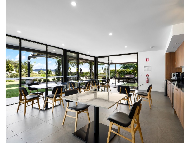 32/16 Grammar School Way, Forest Glen QLD 4556