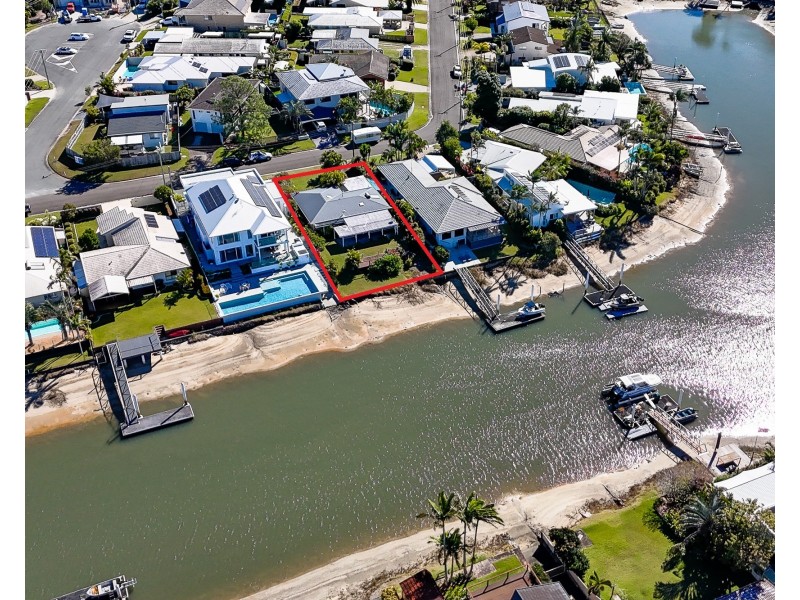 25 Moondarra Crescent, Mooloolaba QLD 4557