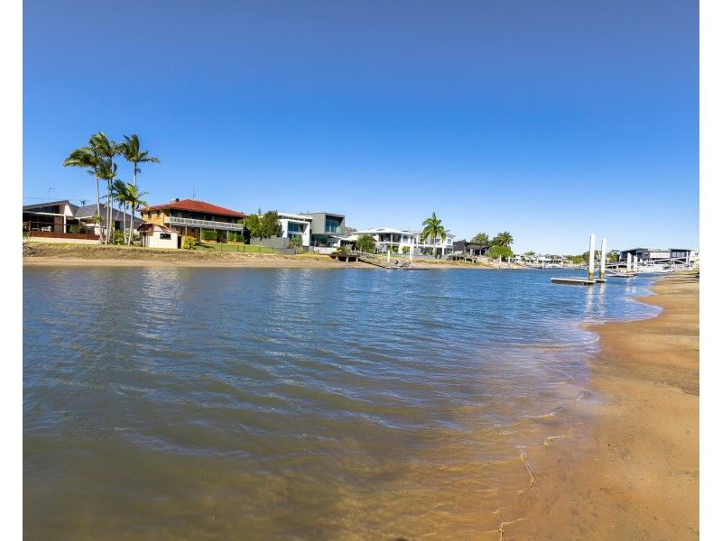 25 Moondarra Crescent, Mooloolaba QLD 4557