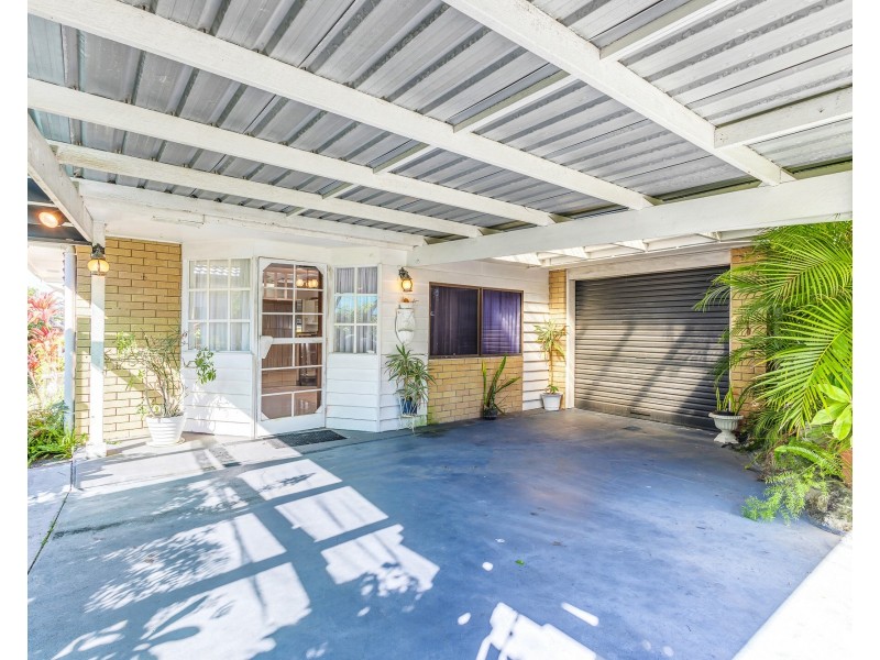 25 Moondarra Crescent, Mooloolaba QLD 4557