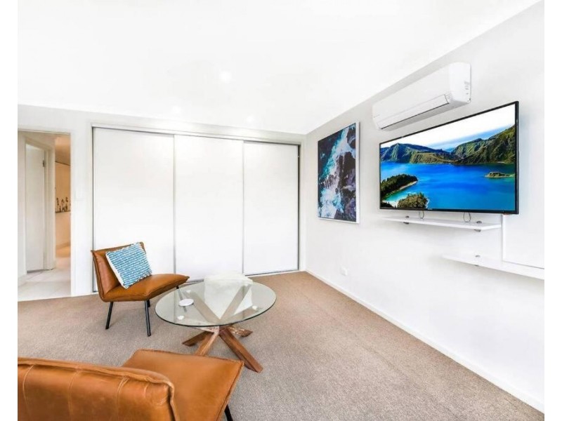 4a Admirals Ct, Mooloolaba QLD 4557