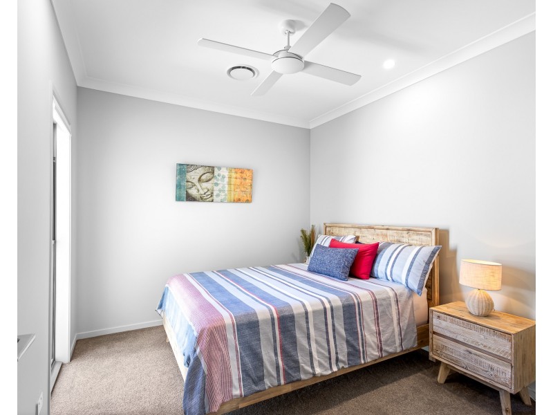 2/2 Retreat Drive, Buderim QLD 4556