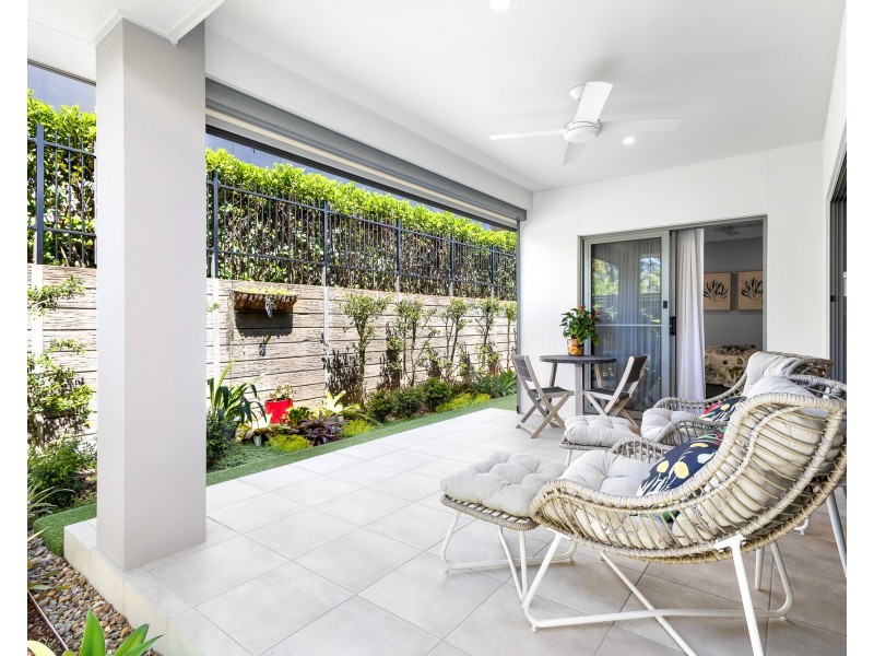 2/2 Retreat Drive, Buderim QLD 4556