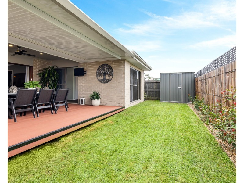 4 Golden St, Caloundra West QLD 4551