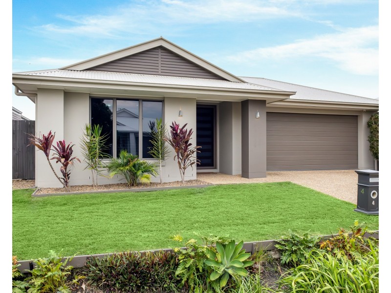 4 Golden St, Caloundra West QLD 4551