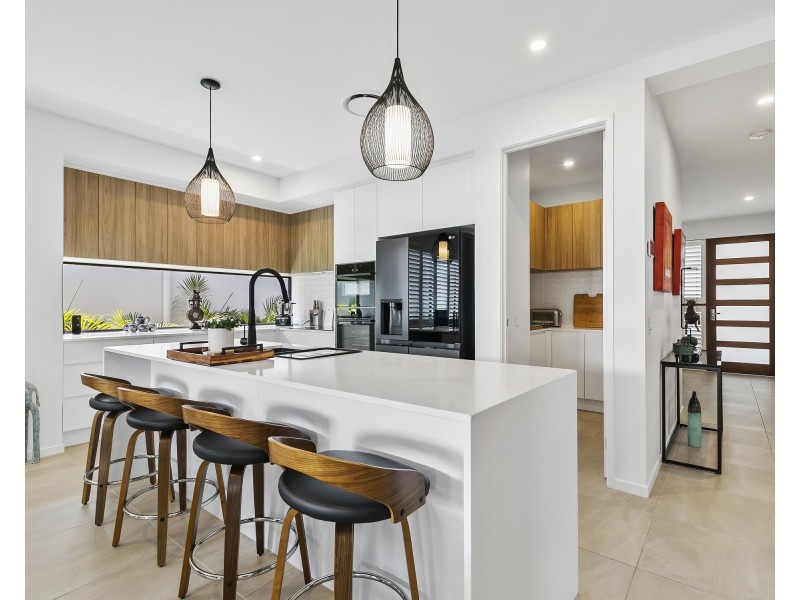 300/2 Retreat Dr, Buderim QLD 4556