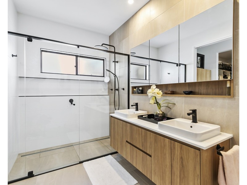 300/2 Retreat Dr, Buderim QLD 4556