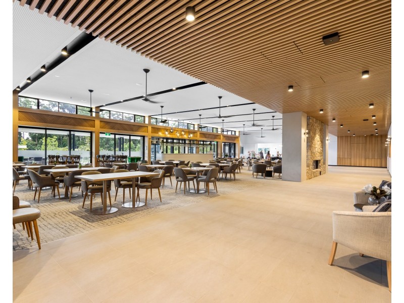 300/2 Retreat Dr, Buderim QLD 4556