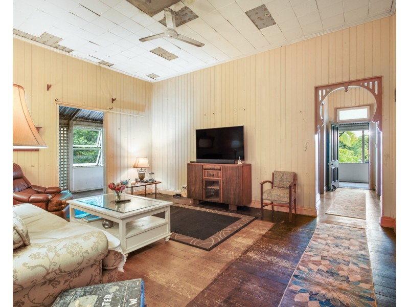 42 Hocking St, Nambour QLD 4560