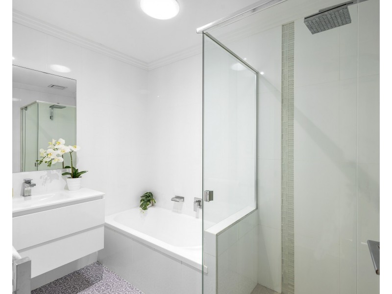 16 Sarina Pl, Maroochydore QLD 4558