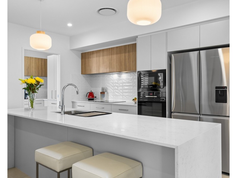 274/2 Retreat Dr, Buderim QLD 4556