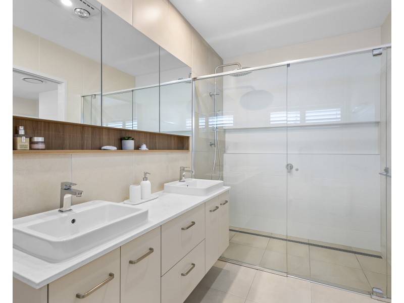 274/2 Retreat Dr, Buderim QLD 4556