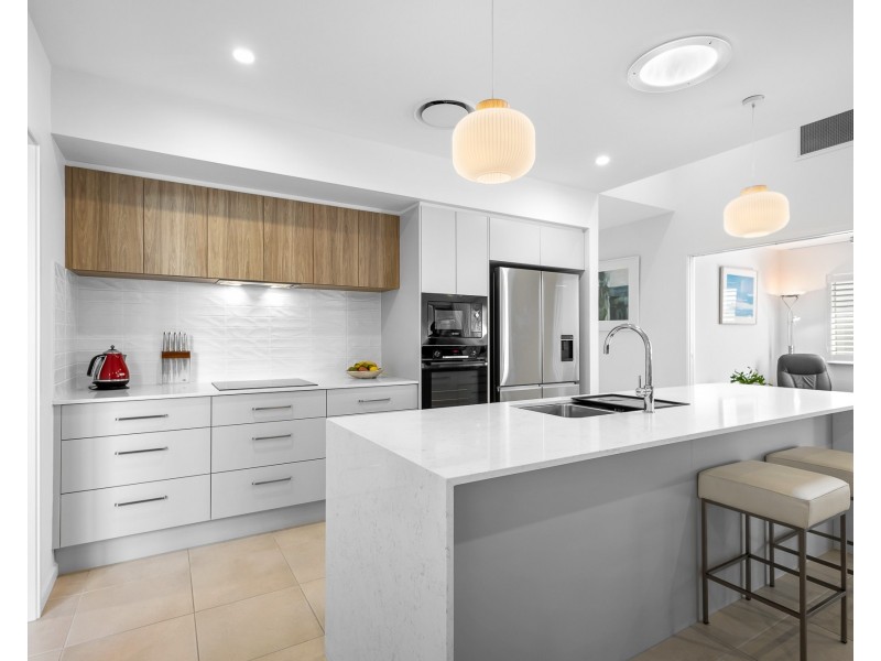 274/2 Retreat Dr, Buderim QLD 4556