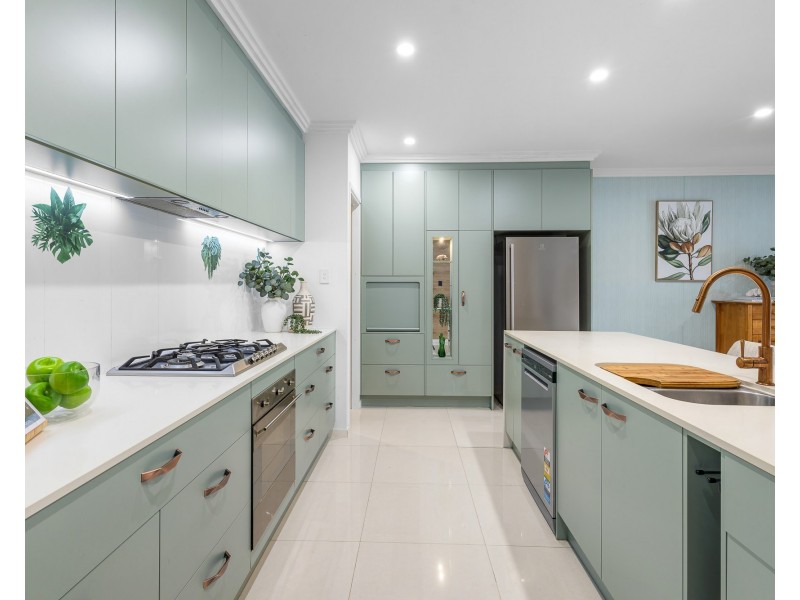 16 Sarina Pl, Maroochydore QLD 4558