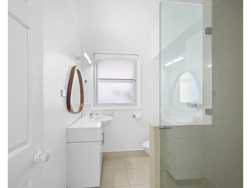 2/51 Edward St, Alexandra Headland QLD 4572