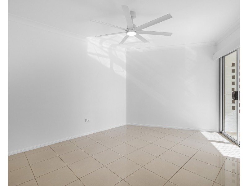 2/51 Edward St, Alexandra Headland QLD 4572