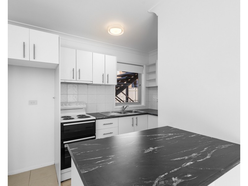 2/51 Edward St, Alexandra Headland QLD 4572