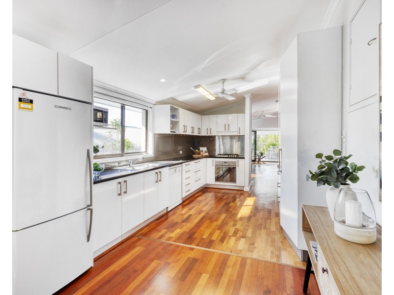 15 Pheasant St, Buderim QLD 4556