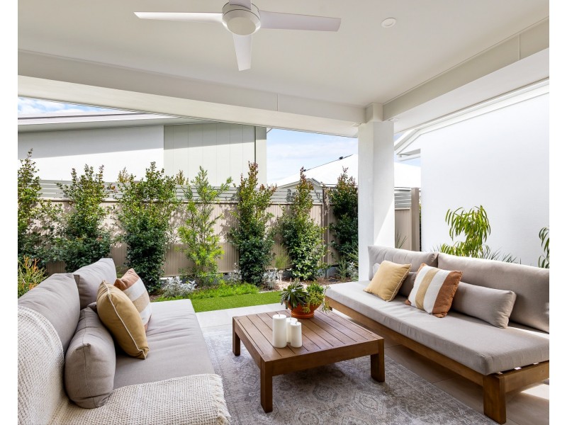 301/2 Retreat Dr, Buderim QLD 4556