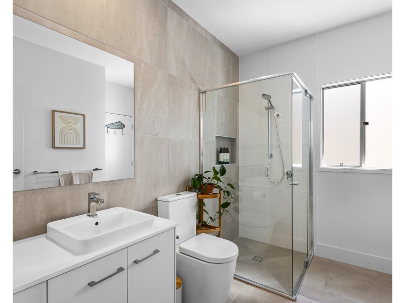 301/2 Retreat Dr, Buderim QLD 4556