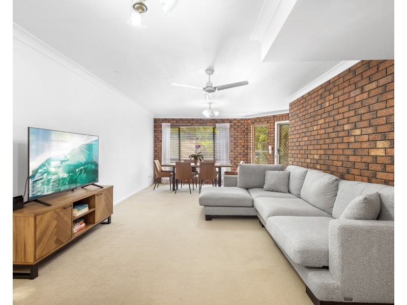 2/19 Muraban St, Mooloolaba QLD 4557