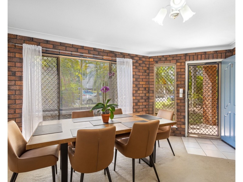 2/19 Muraban St, Mooloolaba QLD 4557