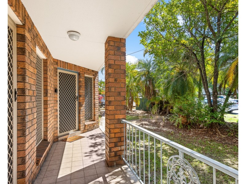 2/19 Muraban St, Mooloolaba QLD 4557