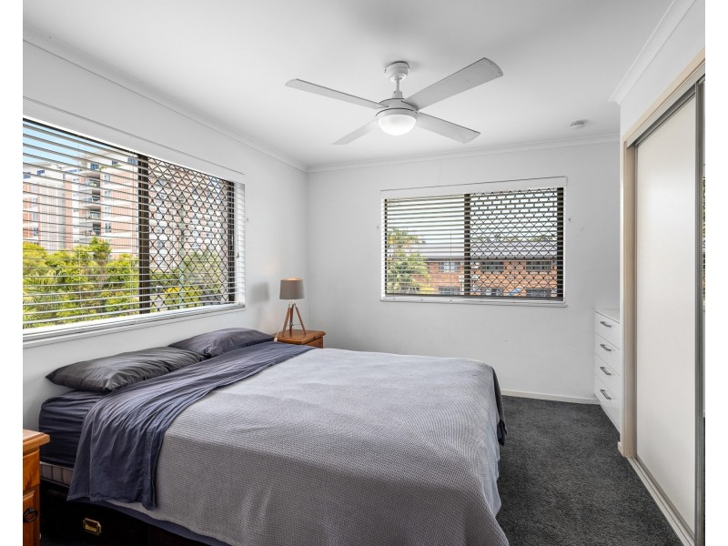 4/6 Philipp St, Maroochydore QLD 4558